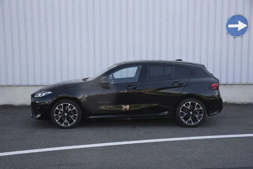 Gebraucht BMW 120 Comfort Edition 163 PS (119 kW) 2025 Schwarz Kleinwagen