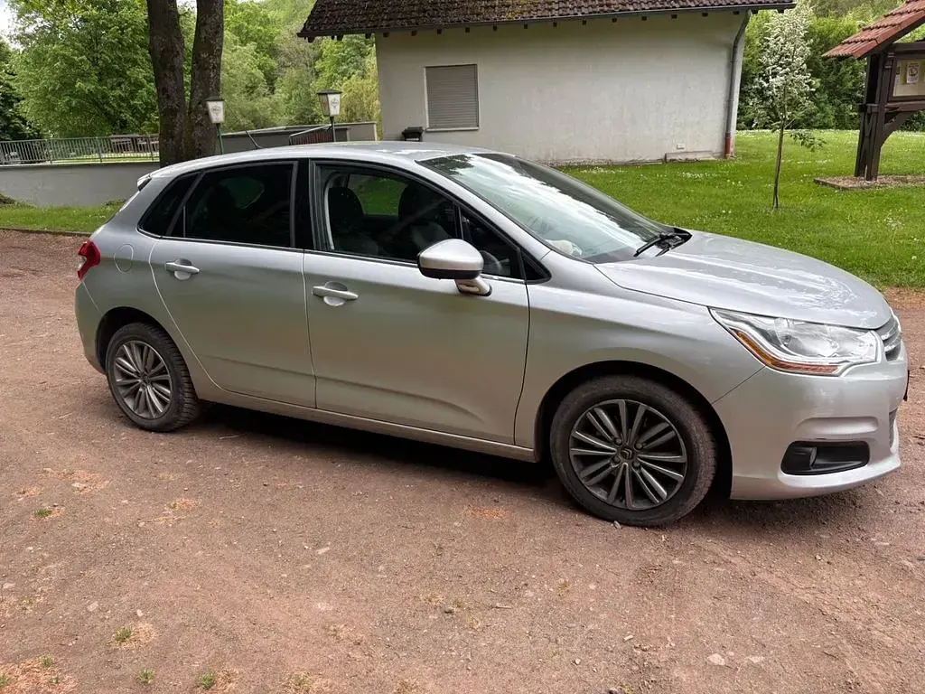 Gebraucht Citroën C3 Tendance 120 PS (88 kW) 2010 Grau Limousine