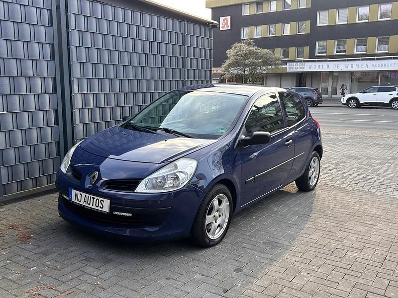 Gebraucht Renault Clio II 65 PS (47 kW) 2007 Blau Kleinwagen