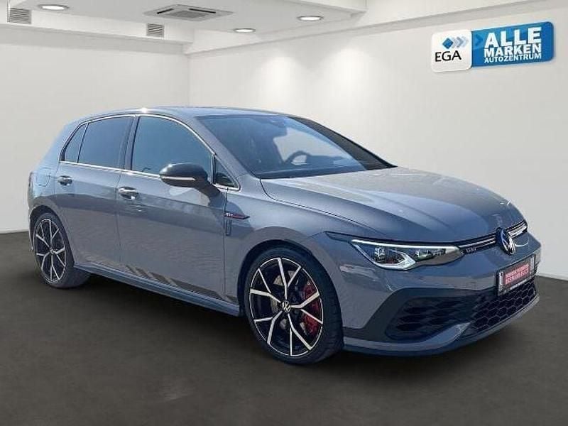 Grau Gebraucht 2023 VW Golf VIII GTI Limousine | 33.900 € (Guter Preis) - Bild 1/4