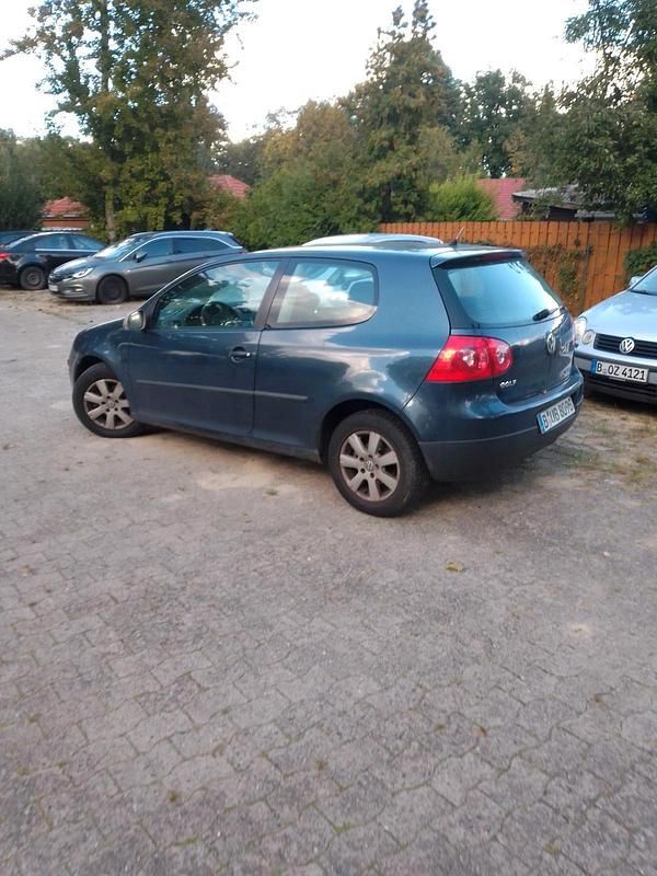 Blau Gebraucht 2007 VW Golf V Kleinwagen | 500 € (Superpreis) - Bild 1/1