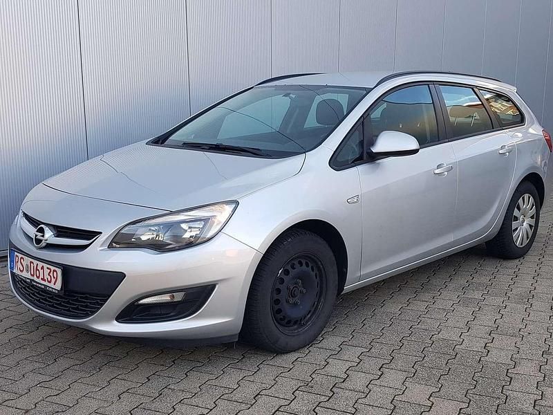 Gebraucht Opel Astra Selection 110 PS (80 kW) 2015 Grau Kombi
