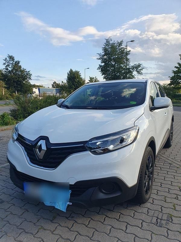 Weiß Gebraucht 2018 Renault Kadjar SUV | 9.999 € (Superpreis) - Bild 1/4