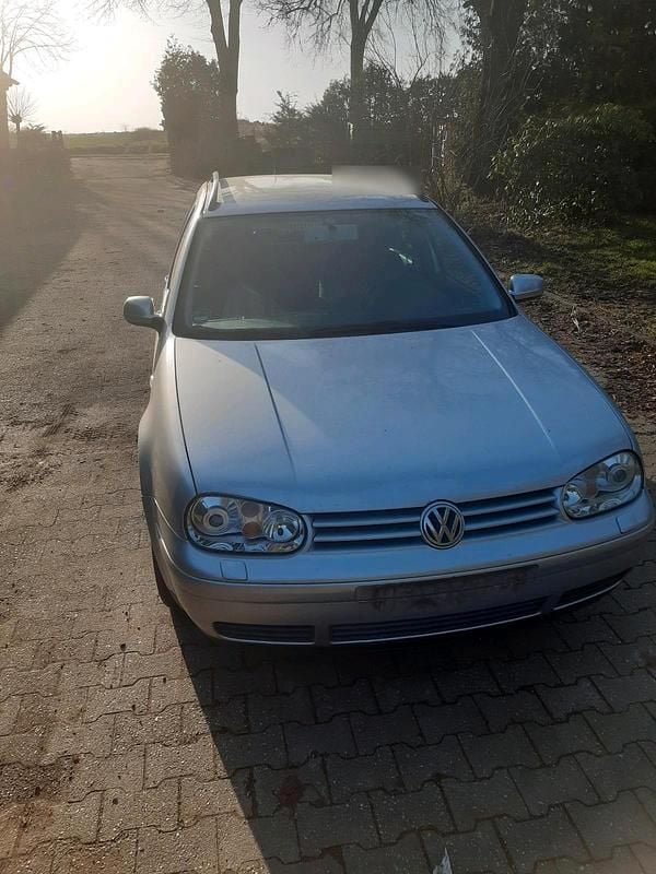 Gebraucht VW Golf IV 102 PS (75 kW) 2002 Silber Kombi