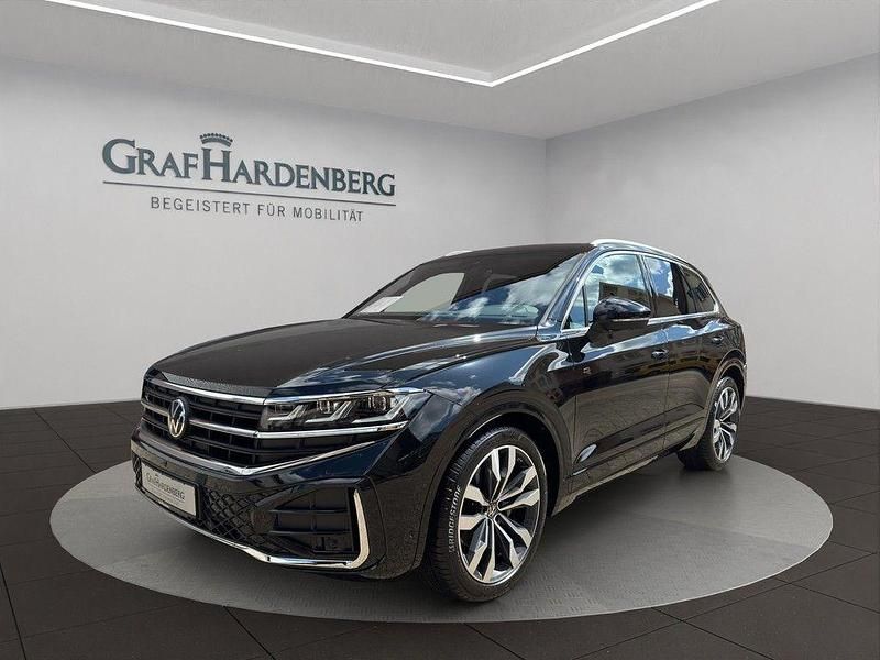 Schwarz Gebraucht 2024 VW Touareg R-line SUV | 71.222 € (Guter Preis) - Bild 1/4