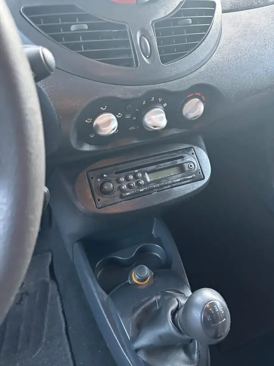 Gebraucht Renault Twingo 2011 Rot Kleinwagen