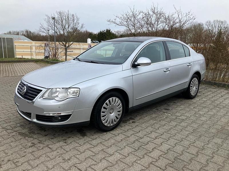 Gebraucht VW Passat 140 PS (102 kW) 2006 Silber Limousine
