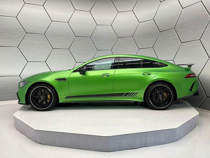 Grün Neu 2025 Mercedes AMG GT 63 AMG Coupé | 167.990 € - Bild 1/4