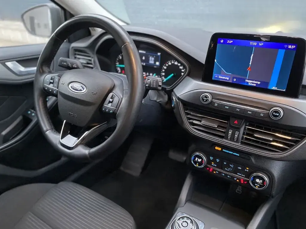 Gebraucht Ford Focus Style 120 PS (88 kW) 2022 Grau Limousine