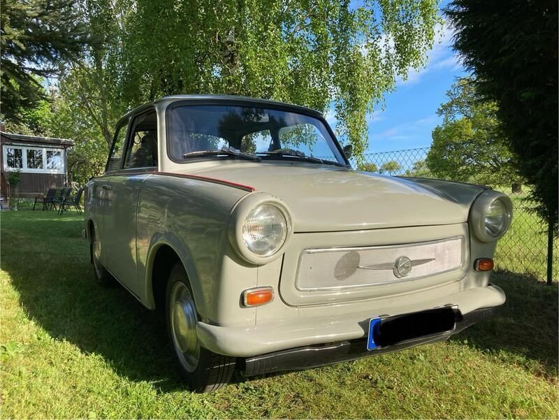 Grau Gebraucht 1966 Trabant 601 Limousine | 7.100 € - Bild 1/4