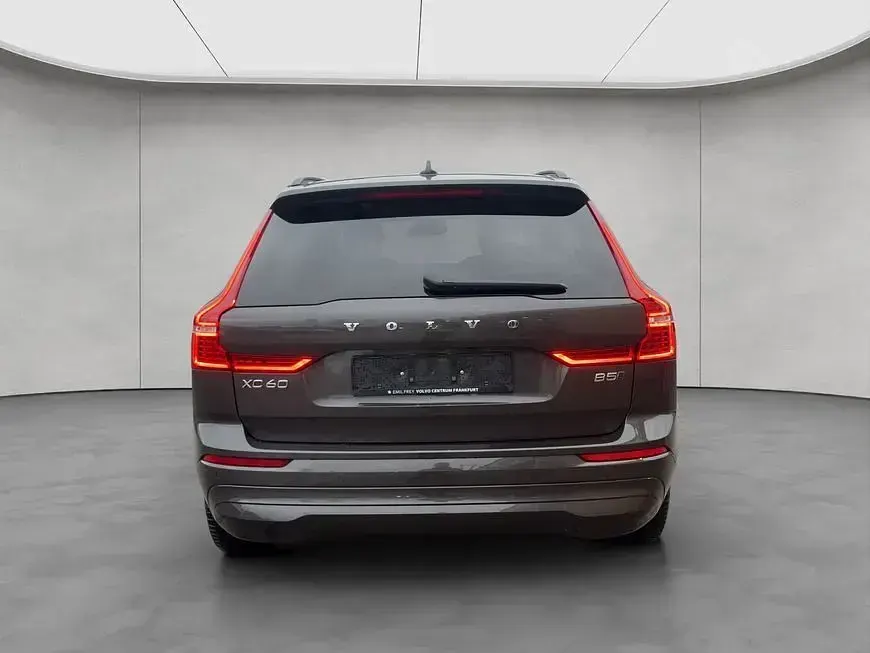 Gebraucht Volvo XC60 Core 250 PS (183 kW) 2024 Grau SUV