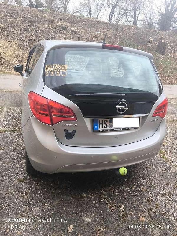 Gebraucht Opel Meriva Style 120 PS (88 kW) 2015 Silber Van / Kleinbus