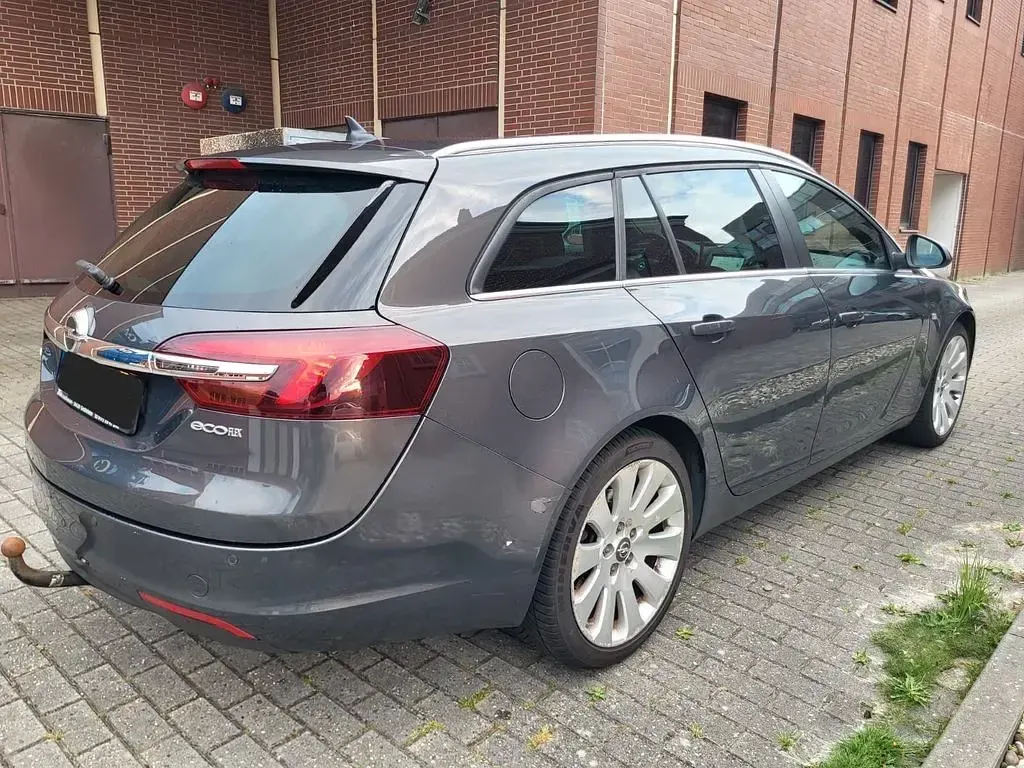 Gebraucht Opel Insignia 163 PS (119 kW) 2014 Grau Limousine