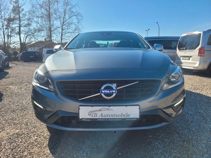 Gebraucht Volvo S60 R-Design 190 PS (139 kW) 2018 Grau Limousine