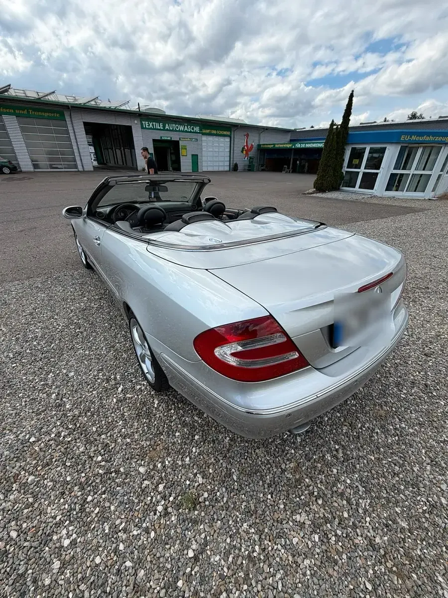 Gebraucht Mercedes CLK200 163 PS (119 kW) 2005 Silber Cabrio