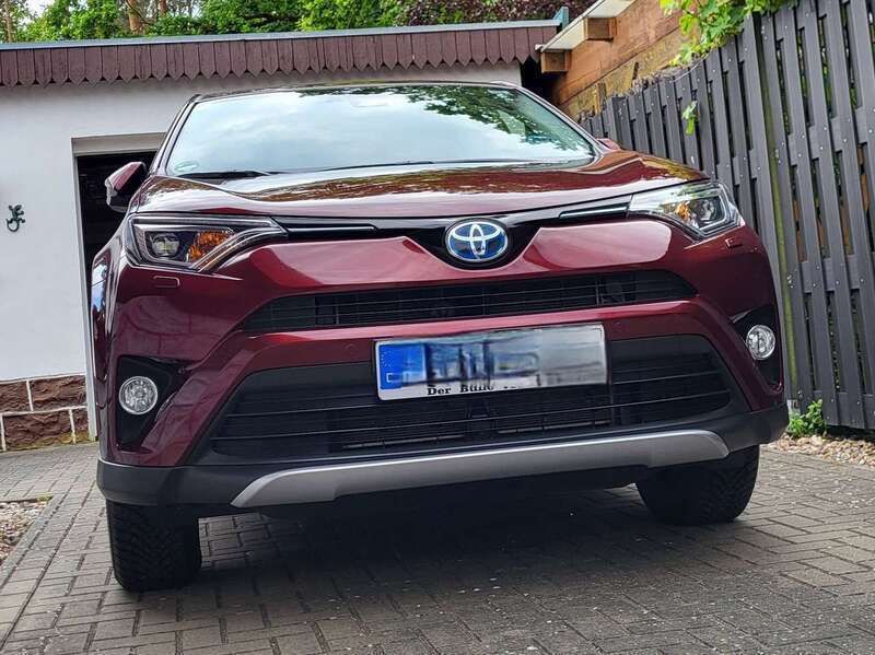 Rot Gebraucht 2017 Toyota RAV4 Hybrid Executive SUV | 22.990 € (Fairer Preis) - Bild 1/4