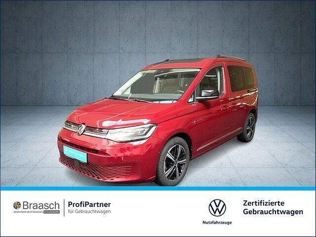 Rot Gebraucht 2022 VW Caddy Style Van / Kleinbus | 32.779 € (Etwas zu teuer) - Bild 1/2
