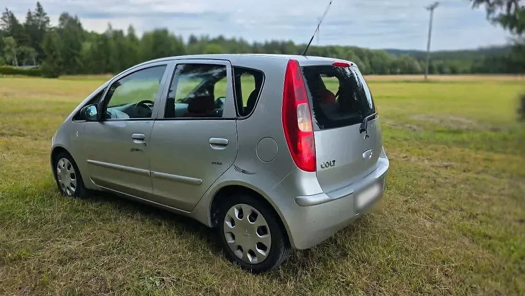 Gebraucht Mitsubishi Colt 95 PS (69 kW) 2005 Silber Kleinwagen