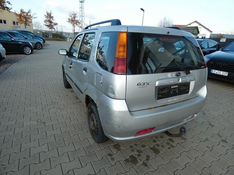 Gebraucht Subaru Justy 94 PS (69 kW) 2009 Silber Kleinwagen