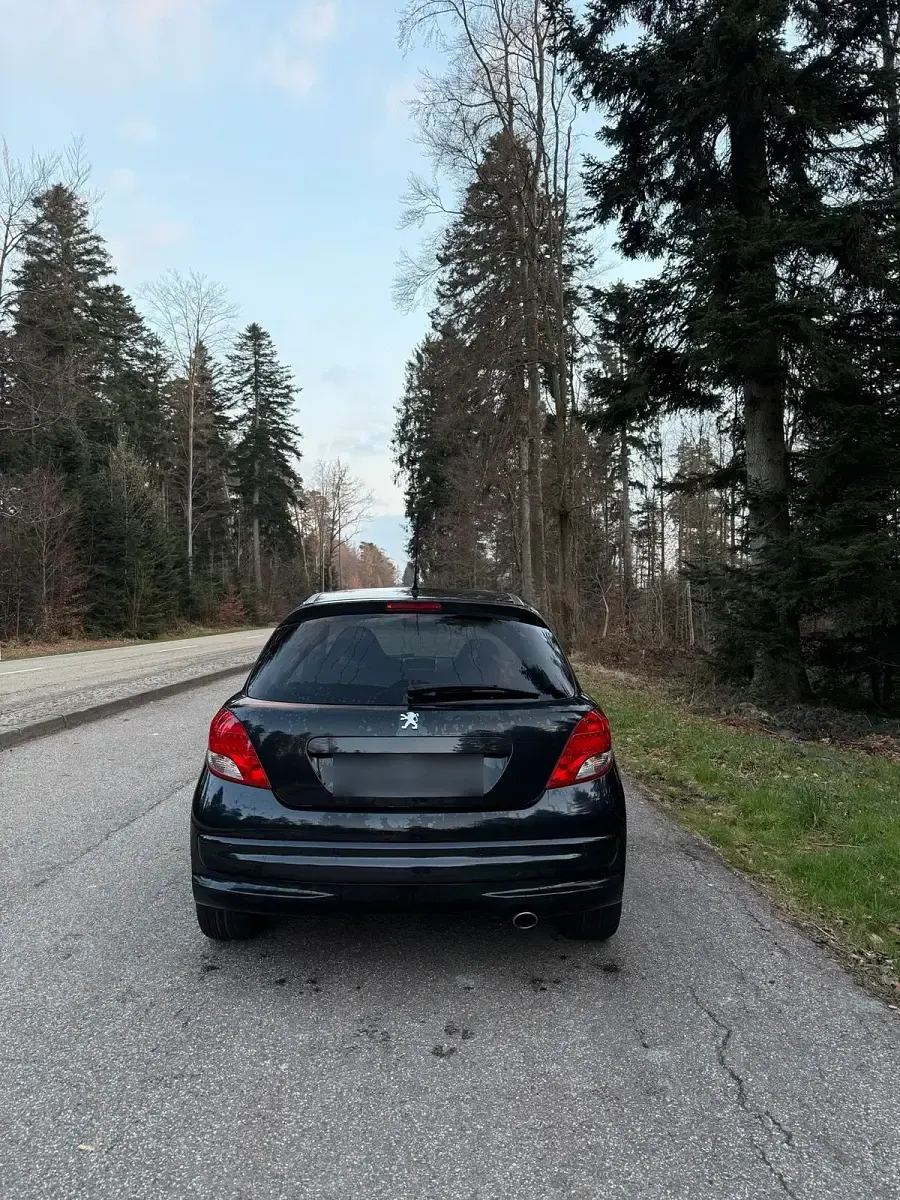 Gebraucht Peugeot 207 RC 156 PS (114 kW) 2010 Schwarz Limousine