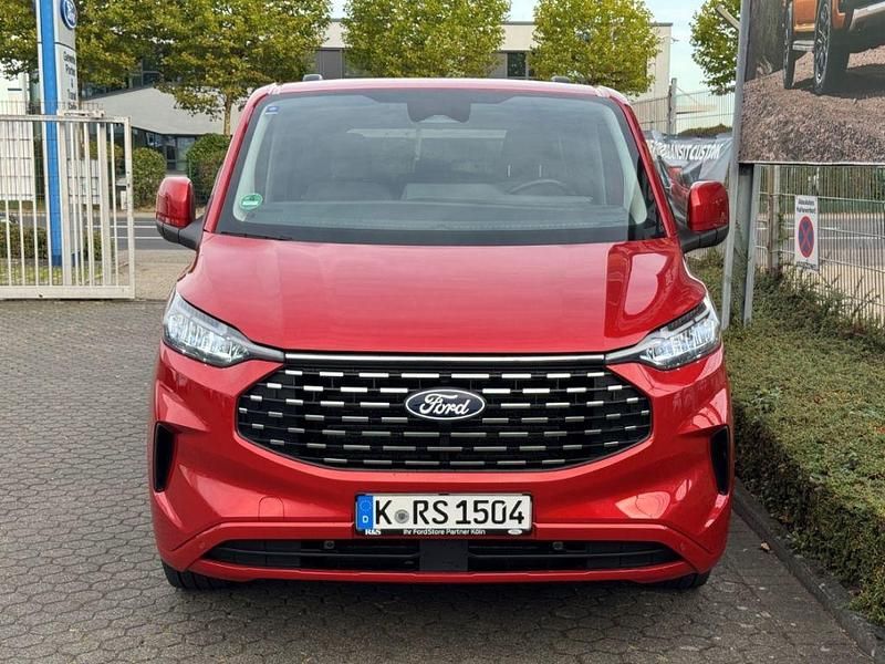 Gebraucht Ford Tourneo Titanium 170 PS (125 kW) 2025 Artisan red metallic Van / Kleinbus