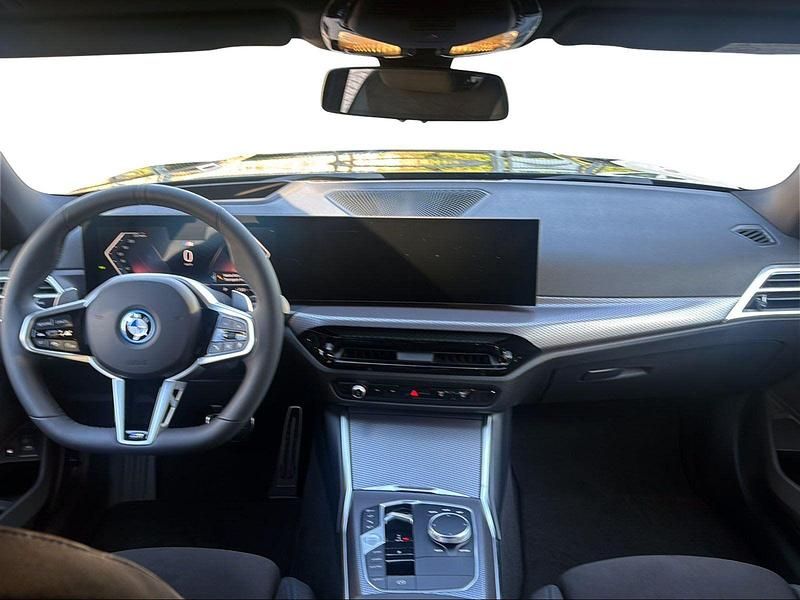 Gebraucht BMW 330e Comfort Edition 292 PS (214 kW) 2025 Schwarz Kombi