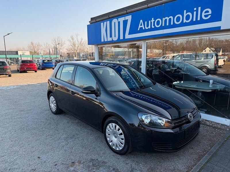 Gebraucht VW Golf VI Comfortline 122 PS (89 kW) 2010 Deep black perleffekt Kleinwagen