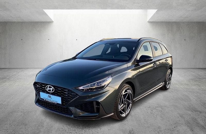 Neu Hyundai i30 N Line 140 PS (102 kW) 2025 Grau Kombi