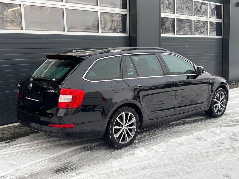 Gebraucht Skoda Octavia 150 PS (110 kW) 2015 Schwarz Kombi