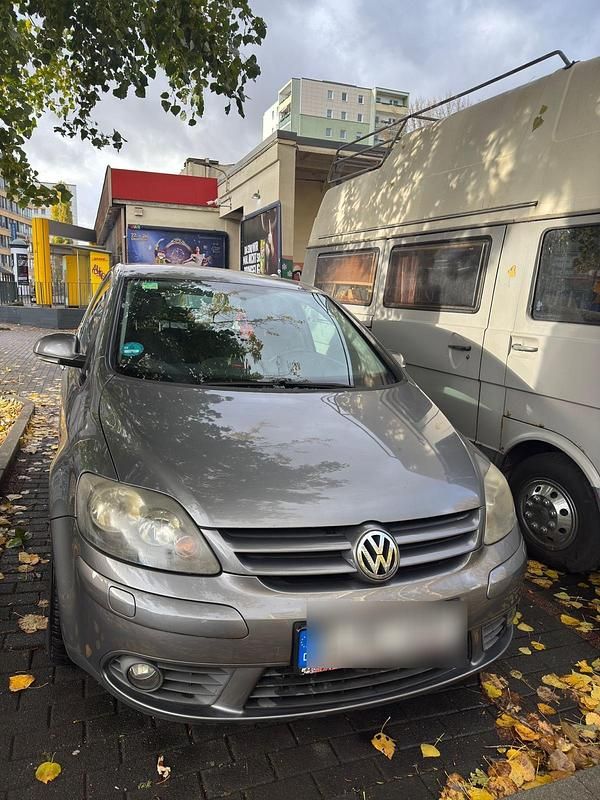 Grau Gebraucht 2007 VW Golf Plus Cross Van / Kleinbus | 3.900 € - Bild 1/4