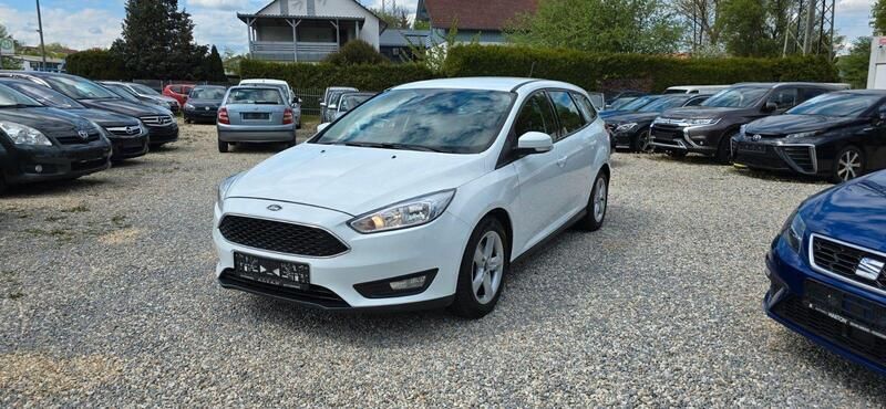 Weiß Gebraucht 2017 Ford Focus Business Edition Kombi | 6.900 € (Guter Preis) - Bild 1/4