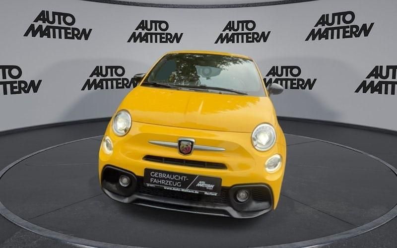 Gebraucht Abarth 595 Pista 165 PS (121 kW) 2019 Gelb Kleinwagen