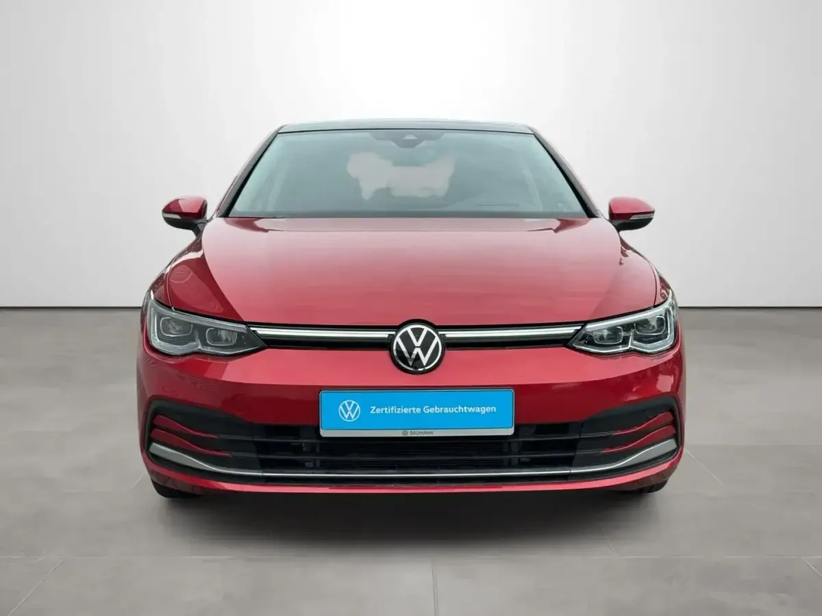 Gebraucht VW Golf VIII Style 150 PS (110 kW) 2022 Rot Limousine