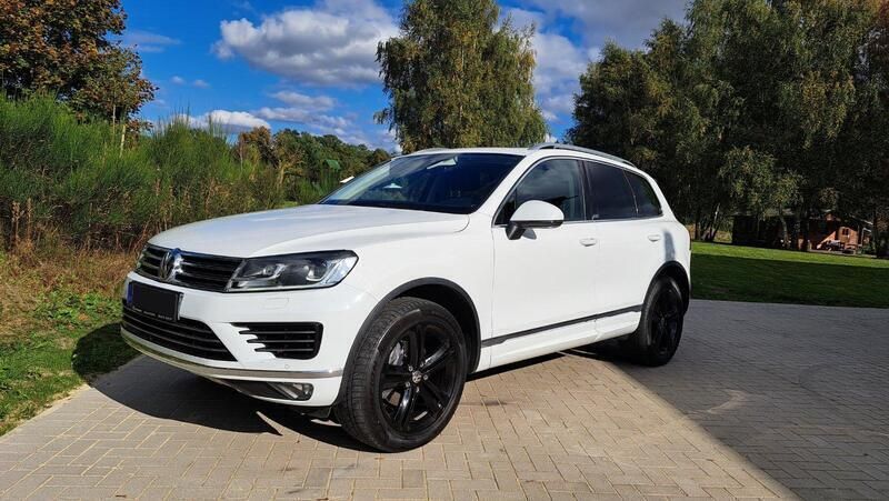 Weiß Gebraucht 2016 VW Touareg Edition SUV | 26.500 € (Teuer) - Bild 1/4