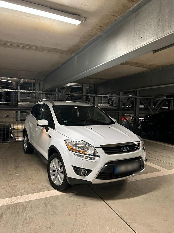 Gebraucht Ford Kuga Titanium 140 PS (102 kW) 2011 Weiß SUV