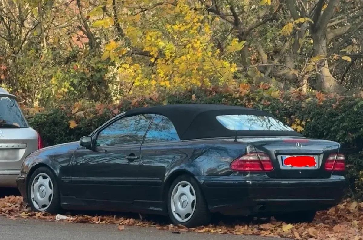 Gebraucht Mercedes CLK230 193 PS (141 kW) 2000 Cabrio