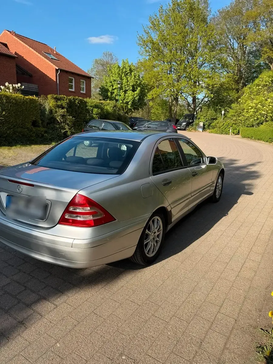 Usata Mercedes C180 143 CV (105 kW) 2004 Argento Berlina
