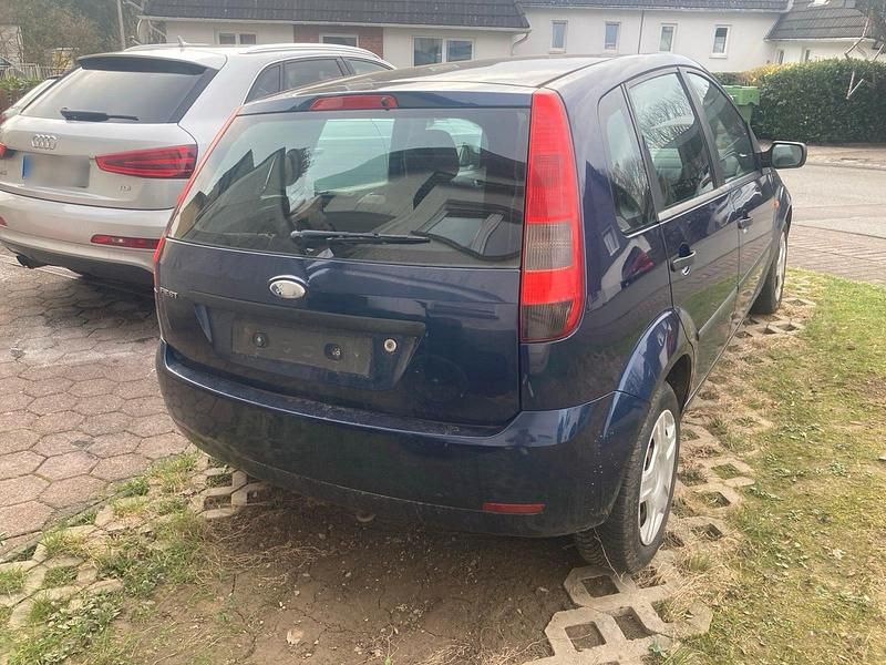 Gebraucht Ford Fiesta 80 PS (58 kW) 2003 Blau Kleinwagen