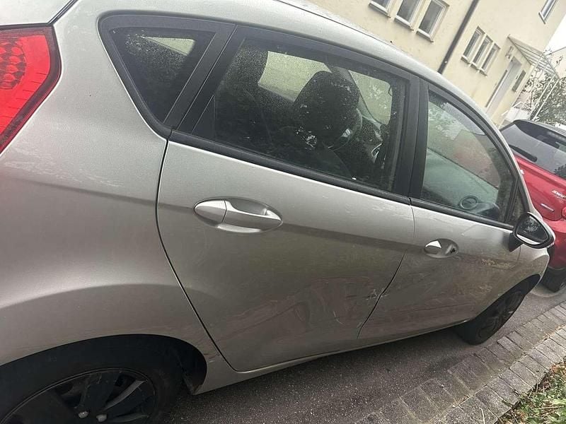 Gebraucht 2009 Ford Fiesta Ambiente Kleinwagen | 800 € (Superpreis) - Bild 1/4