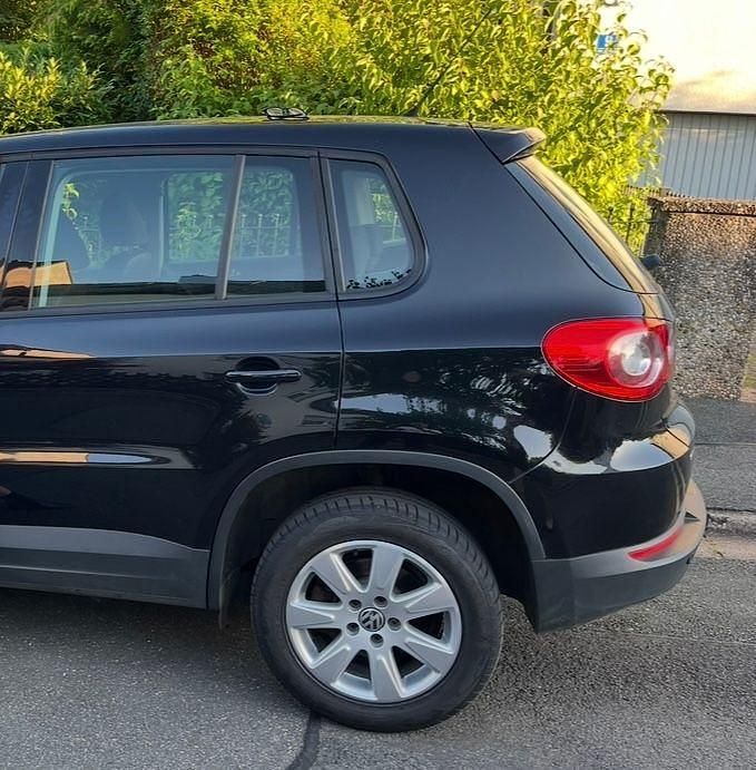 Gebraucht VW Tiguan 150 PS (110 kW) 2010 Schwarz SUV