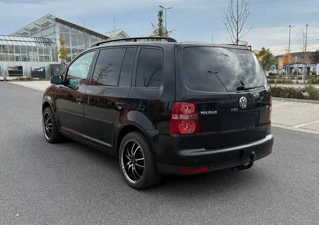 Gebraucht VW Touran 105 PS (77 kW) 2007 Schwarz Van / Kleinbus