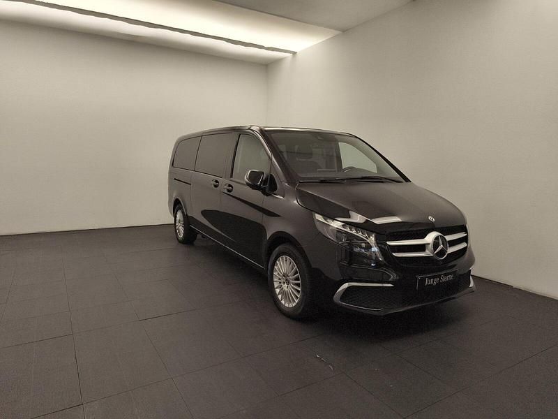 Gebraucht Mercedes V300 237 PS (174 kW) 2024 Obsidianschwarz metallic Van / Kleinbus