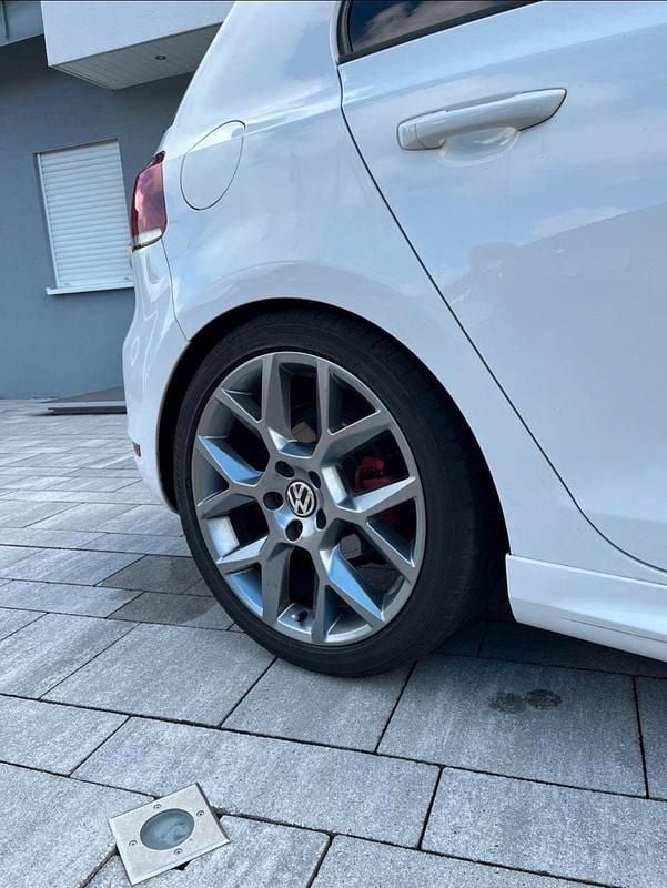 Gebraucht VW Golf VI Edition 235 PS (172 kW) 2011 Weiß Kleinwagen