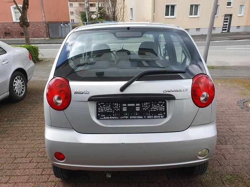 Gebraucht Chevrolet Matiz 52 PS (38 kW) 2009 Silber Kleinwagen
