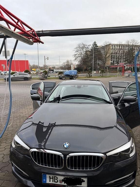 Schwarz Gebraucht 2017 BMW 530 Limousine | 20.000 € (Superpreis) - Bild 1/4