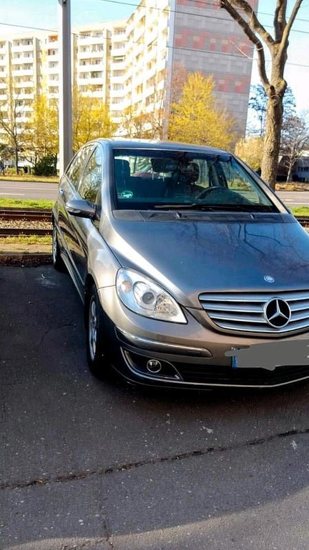 Gebraucht Mercedes B170 116 PS (85 kW) 2007 Grau Van / Kleinbus