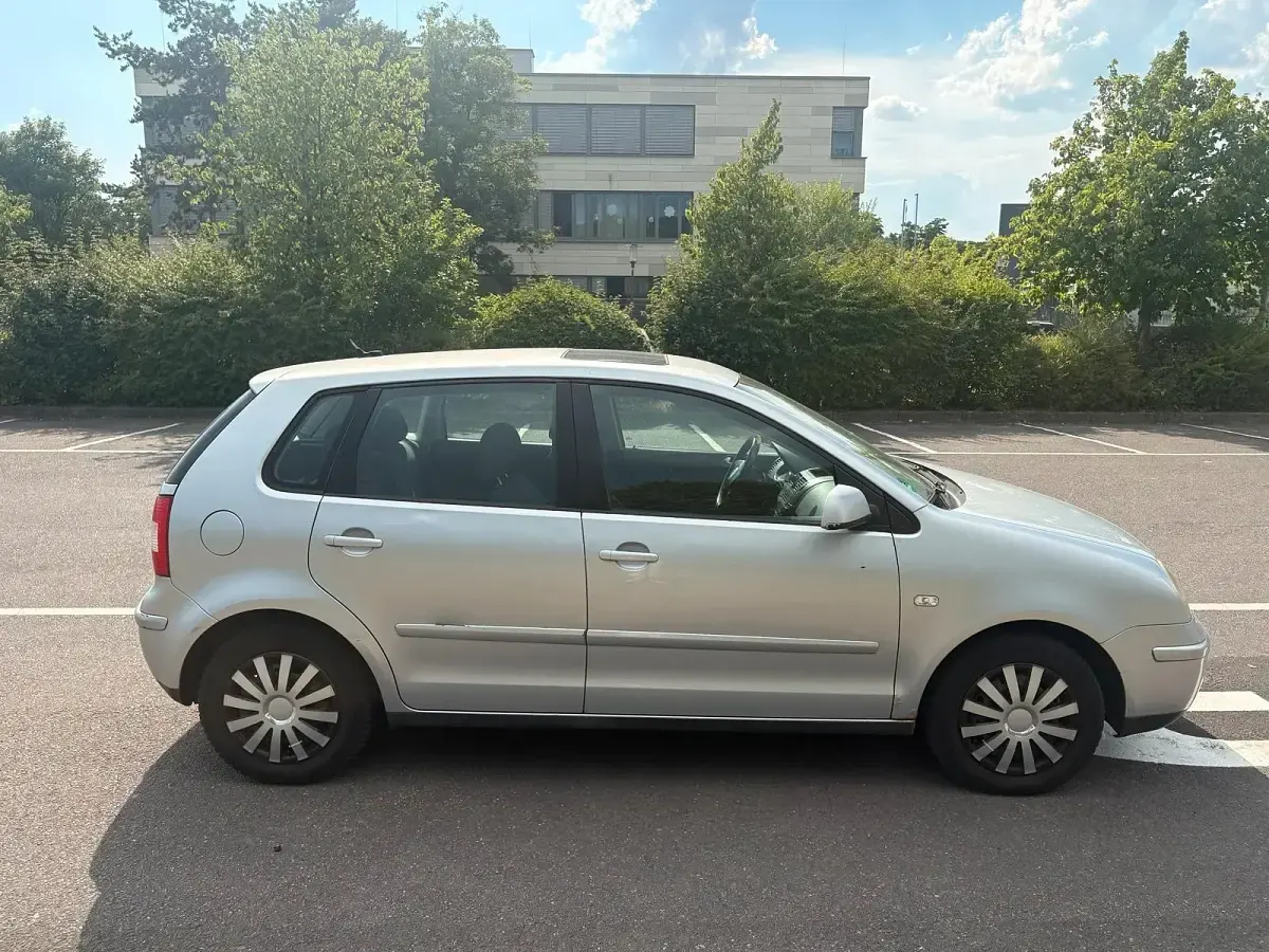 Gebraucht VW Polo 75 PS (55 kW) 2001 Grau Kleinwagen