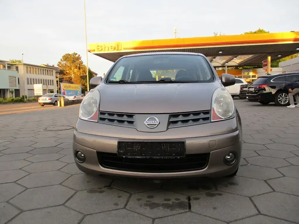 Gebraucht Nissan Note Acenta 110 PS (80 kW) 2008 Cafe latte (m) Kleinwagen