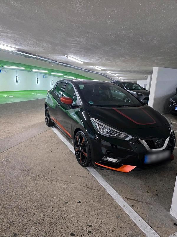 Schwarz Gebraucht 2017 Nissan Micra Tekna Kleinwagen | 10.500 € (Fairer Preis) - Bild 1/4
