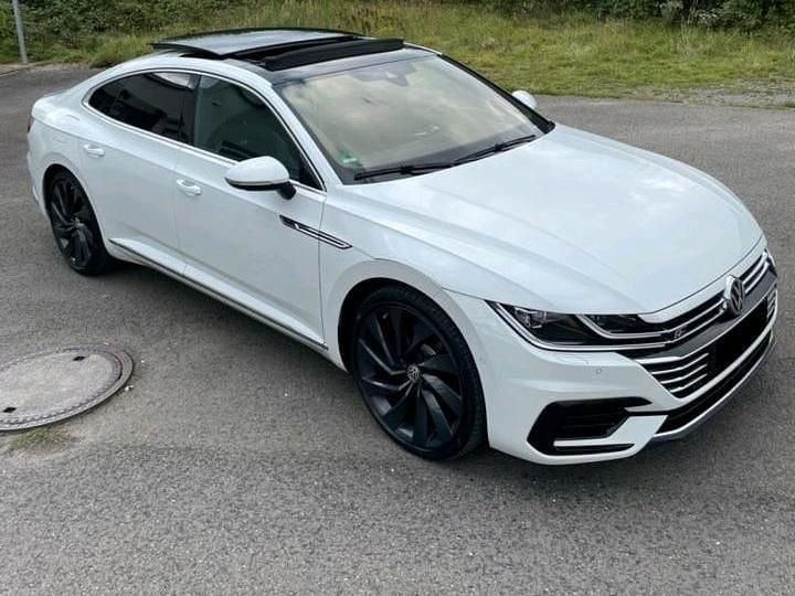Weiß Gebraucht 2017 VW Arteon R-line Limousine | 28.050 € (Etwas zu teuer) - Bild 1/4